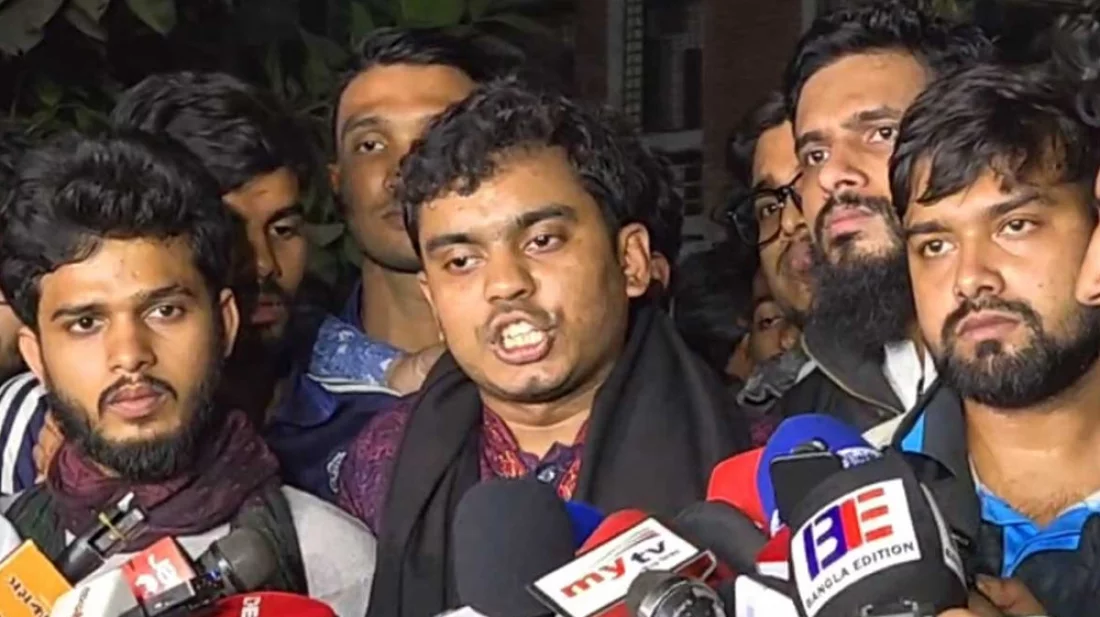 “নিউমার্কেট থানা ঘেরাওয়ের ঘোষণা: সাত কলেজ”