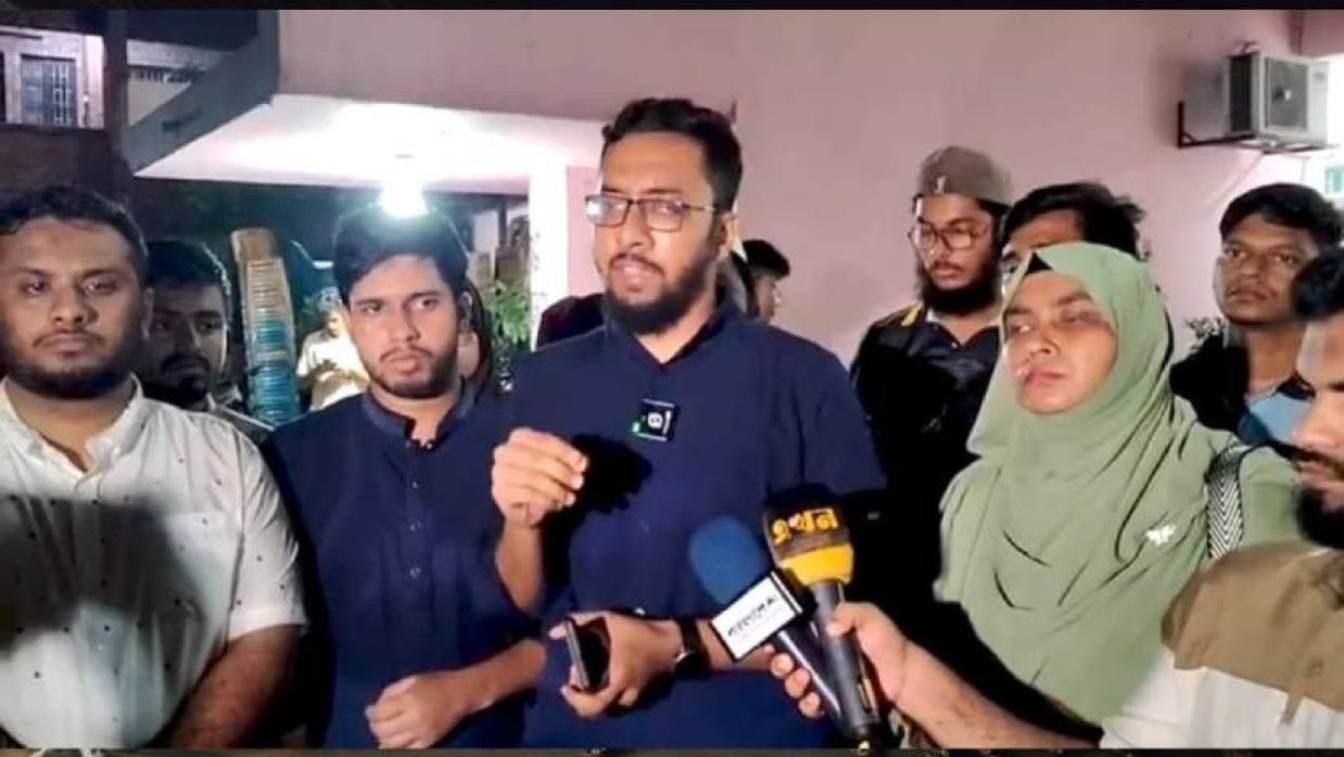 জাকসু নির্বাচন বানচালের ষড়যন্ত্রের অভিযোগ, বিএনপিপন্থী শিক্ষকদের ইন্ধনের দাবি শিবির প্রার্থীর
