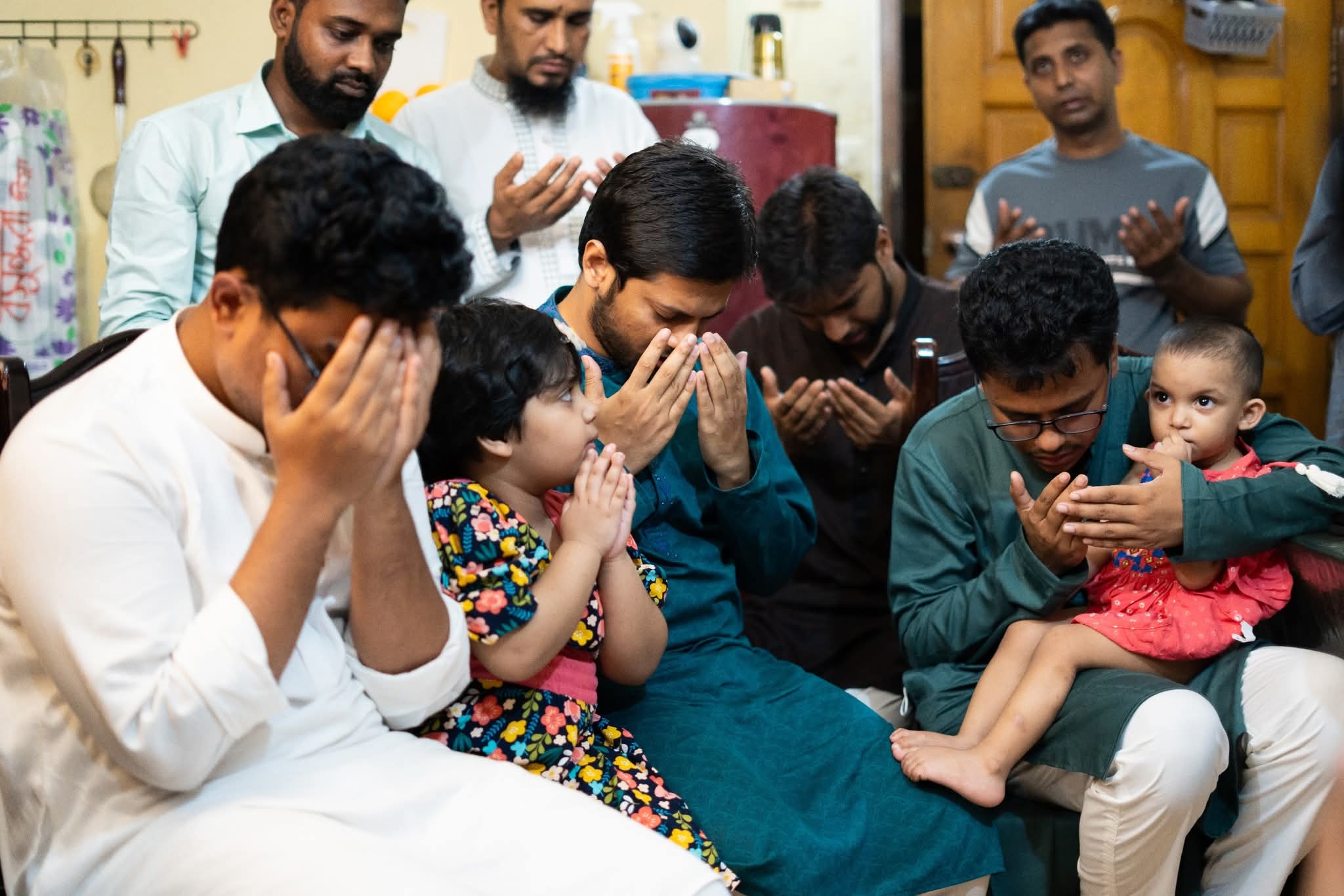 নিহত সাংবাদিকের পরিবারকে ২ লাখ টাকা সহায়তা দিল ছাত্রশিবির