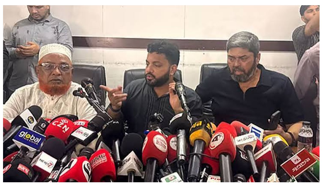 পদত্যাগের ঘোষণা দিলেন প্রতিমন্ত্রী ইশরাক হোসেন