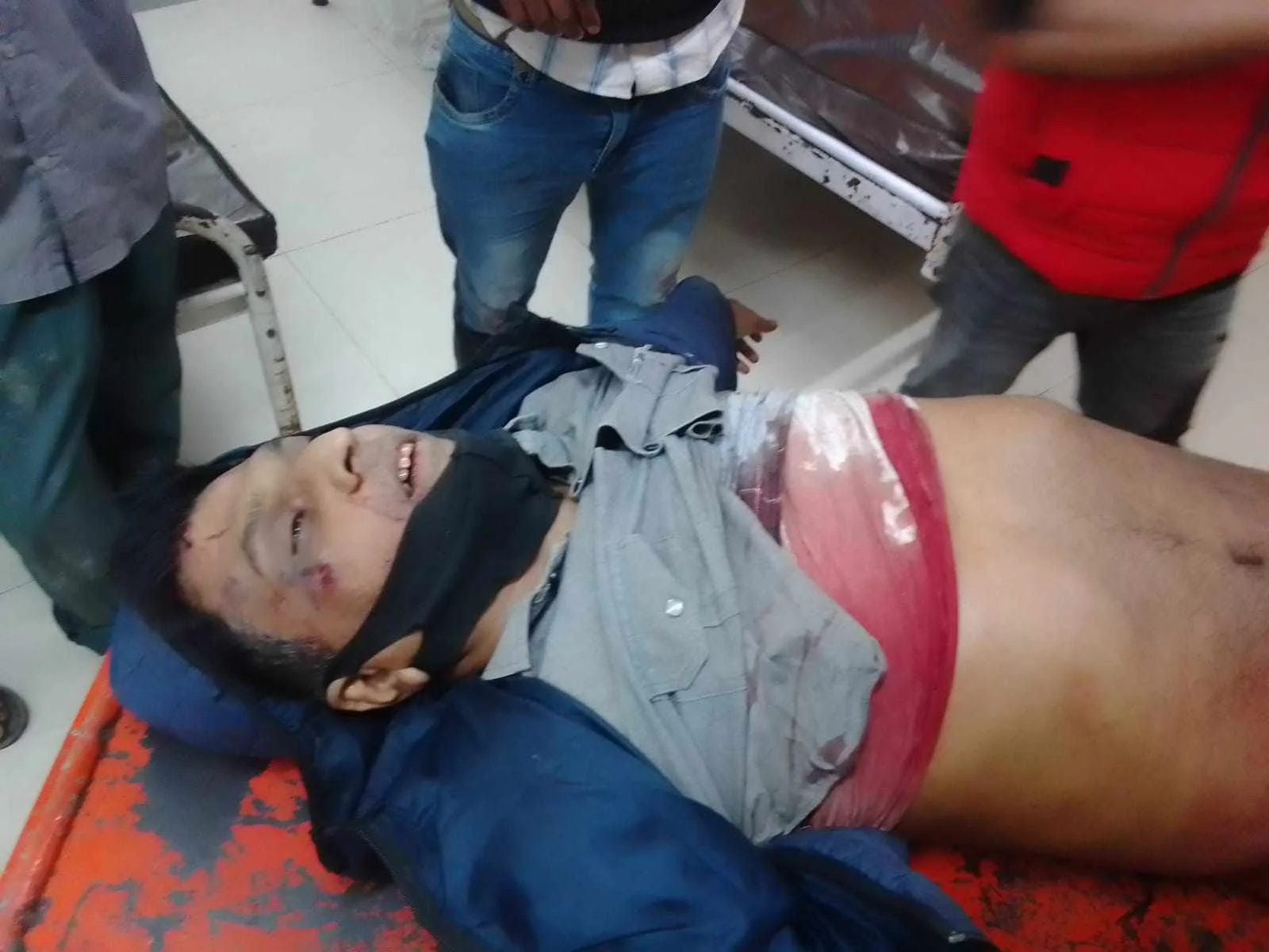 সীতাকুণ্ডে শ্রমিক দলের নেতা কে কুপিয়ে হত্যা