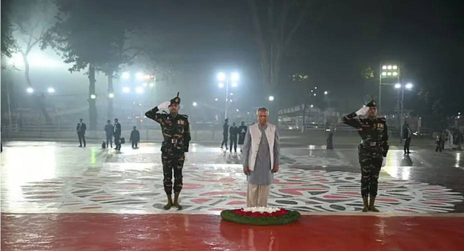 “একুশের প্রথম প্রহরে রাষ্ট্রপতি ও প্রধান উপদেষ্টার শ্রদ্ধা”