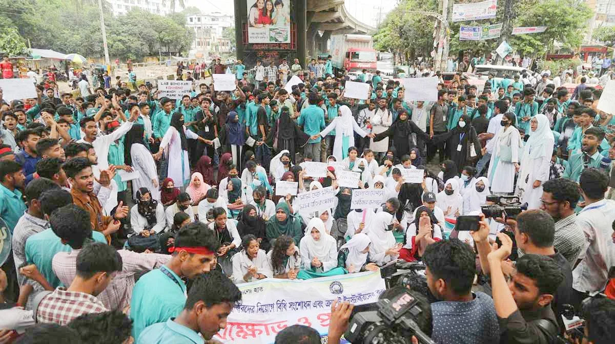“দেশের সব পলিটেকনিকে শাটডাউন ঘোষণা”