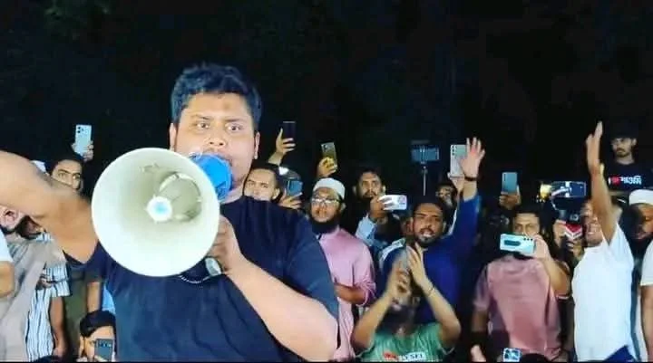 “আওয়ামিলীগ নিষিদ্ধ না হওয়া অবধি যমুনায় অবস্থান কর্মসূচি হাসনাতের”