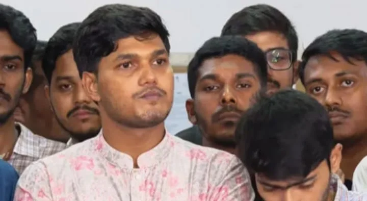 “ঢাবি শিক্ষার্থী গ্রুপে গুজব-অপতথ্য ছড়ানো হচ্ছে: ছাত্রদলের ভিপি প্রার্থী আবিদুল”