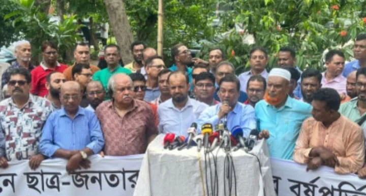 “গণতন্ত্রে ফিরিয়ে না আনলে সাংবাদিক সমাজ রাজপথে নামবে: কাদের গনি চৌধুরী”