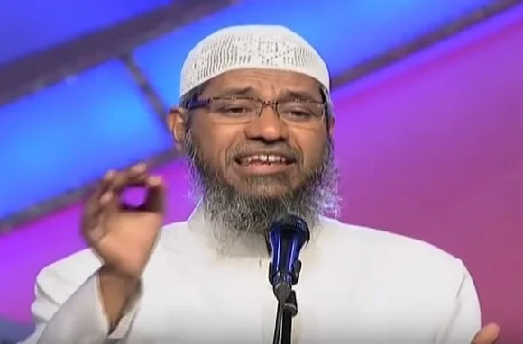 ২৮ নভেম্বর ঢাকায় আসছেন ড. জাকির নায়েক