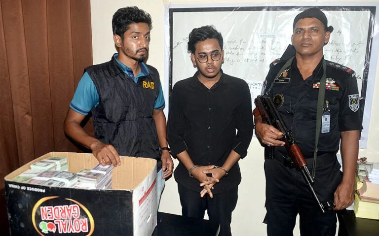 সিলেটের পর এবার চট্টগ্রামে র্যাবের অভিযান: ২০ কোটি টাকার জাল বিদেশি মুদ্রা উদ্ধার
