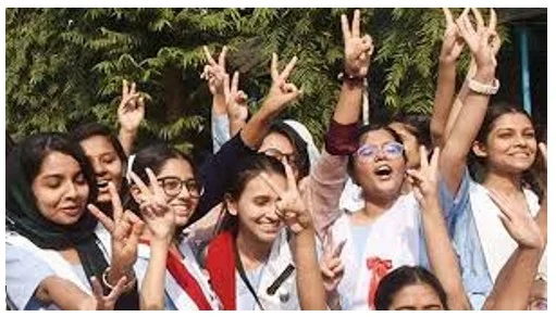 এইচএসসি ও সমমানের ফল প্রকাশ: গড় পাসের হার ৫৮.৮৩%