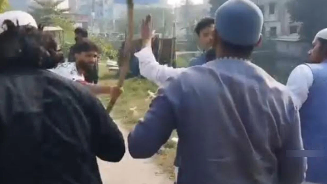 মানিকগঞ্জে তৌহিদী জনতার হামলায় চার জন বাউল সমর্থক আহত
