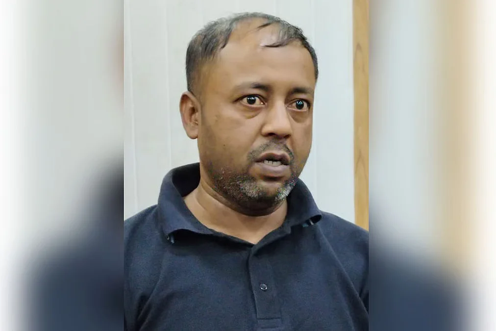 গাড়িচালকের হাতে চার ঘণ্টা জিম্মি যুগ্ম সচিব, ছয় লাখ টাকা দাবি