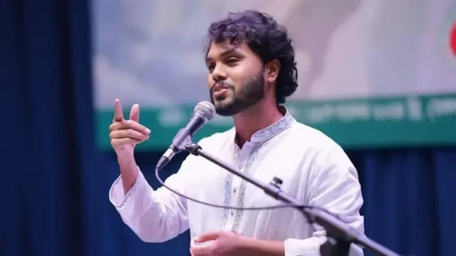 পৃথিবী থেকে চলে গেলেন জলজ্যান্ত এক বিপল্প, বিপ্লবী এখন শহীদ।
