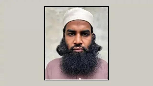 গ্রেফতারের পর মাওলানা আতাউর রহমান বিক্রমপুরীর তিন মাসের আটকাদেশ