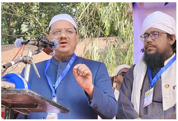 জামায়াত ইসলামের নামে রাজনীতি করছে, শরিয়াহ বাস্তবায়ন চায় না: চরমোনাই পীর
