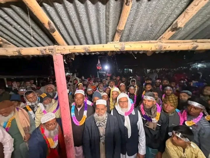 শিবগঞ্জে বিএনপি ছেড়ে জামায়াতে যোগ দিলেন ৬০ নেতাকর্মী