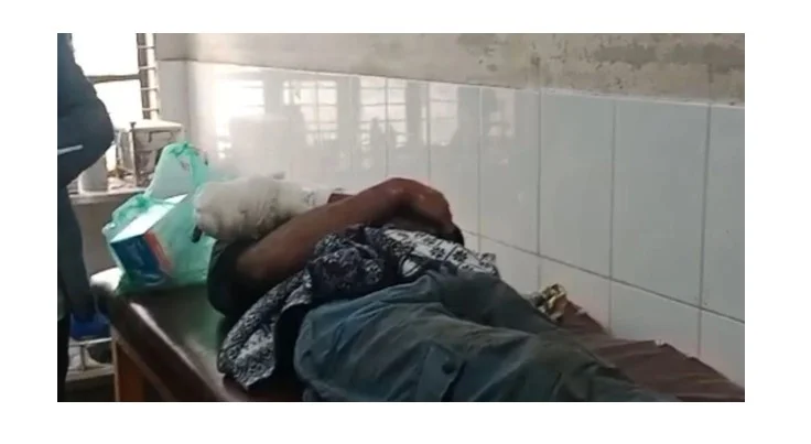 ককটেল বিস্ফোরণে যুবক গুরুতর আহত