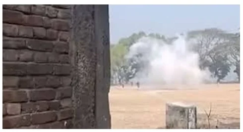 ভোটকেন্দ্রের পাশে ককটেল বিস্ফোরণ