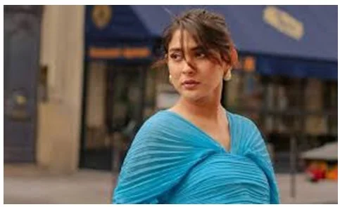 লাগেজে মদের অভিযোগ ঘিরে আবার আলোচনায় মেহজাবীন