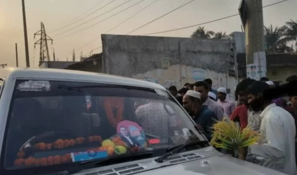 চকরিয়া-য় সংসদ সদস্যের গাড়িবহরের ধাক্কায় শিশুর মৃত্যু