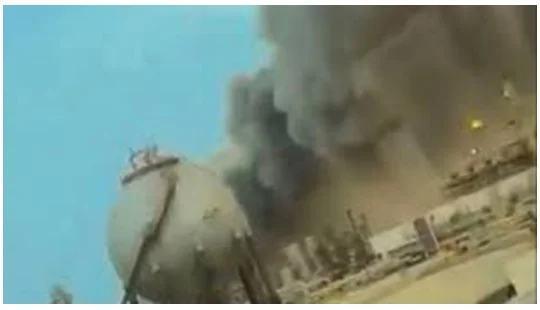 ইরানি ড্রোন হামলায় রাস তানুরা তেল শোধনাগার সাময়িকভাবে বন্ধ