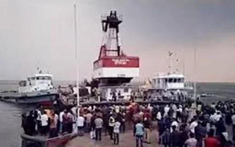দৌলতদিয়ার আকাশ ভারী হয়েছে স্বজন হারাদের আহাজারিতে
