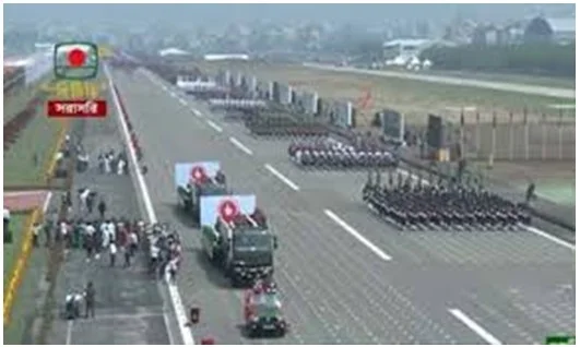 জাঁকজমক আয়োজনে স্বাধীনতা দিবসের কুচকাওয়াজ ও ফ্লাইপাস্ট