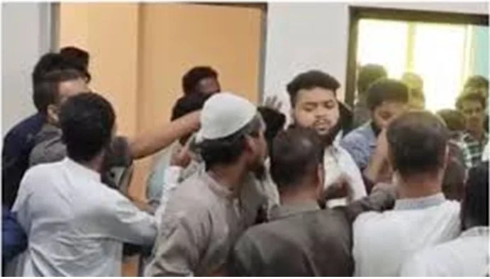 ধামরাইয়ে এনসিপির উদ্বোধনী অনুষ্ঠানে সংঘর্ষ, আহত অন্তত ১০