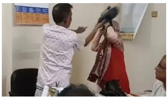 রাজশাহীতে কলেজে ঢুকে নারী শিক্ষককে জুতাপেটা, পরোয়ানাভুক্ত আসামি অধরা