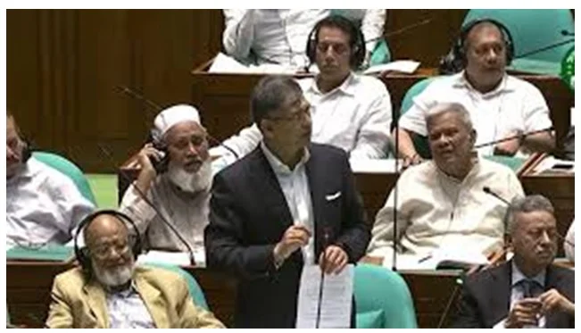 রাজনৈতিক পরিচয়ে নয়, অপরাধের ভিত্তিতেই গ্রেফতার: স্বরাষ্ট্রমন্ত্রী
