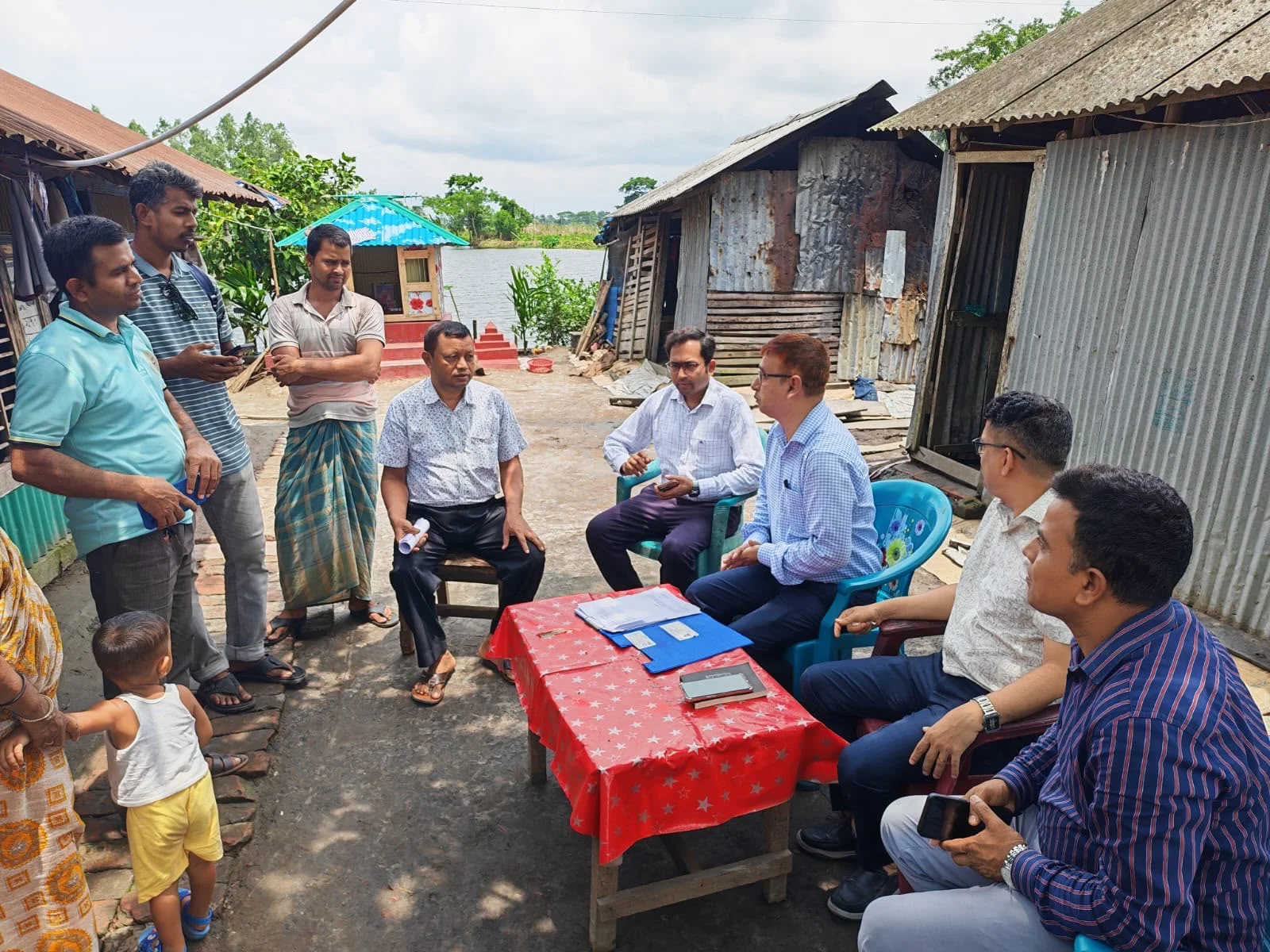কোটালীপাড়ায় কৃষক কার্ড হালনাগাদ কাযক্রম পরিদর্শনে কৃষি বিভাগের উপপরিচালক