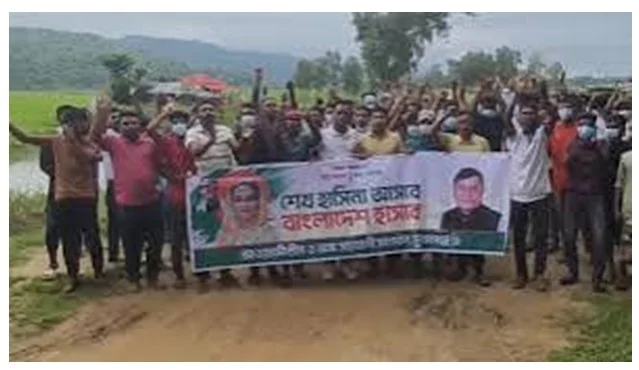 সুনামগঞ্জে শেখ হাসিনার প্রত্যাবর্তনের স্লোগানে আ.লীগের মিছিল