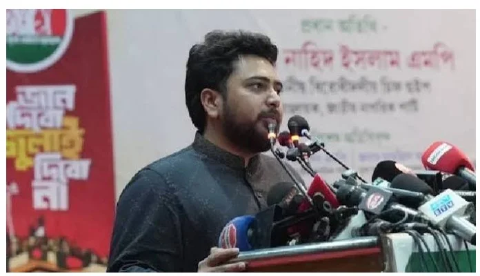 হাসিনা ফিরলে বিমানবন্দর থেকেই ফাঁসির মঞ্চে : নাহিদ ইসলাম